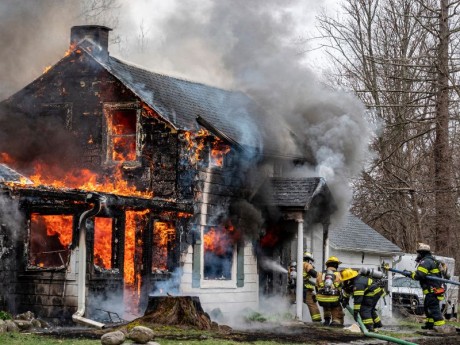 Co zrobić po pożarze domu?