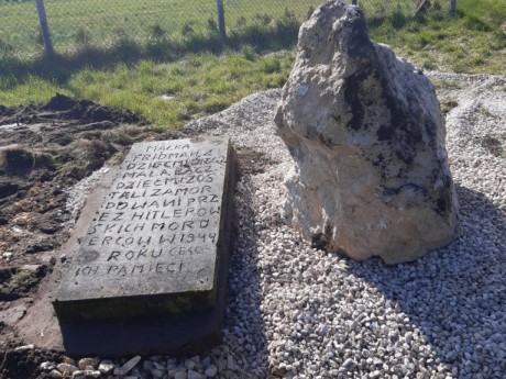 W Suskrajowicach powstaje obelisk upamiętniający zamordowanych Żydów. Odsłonięcie w niedzielę