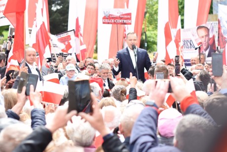 Karol Nawrocki spotkał się z kielczanami