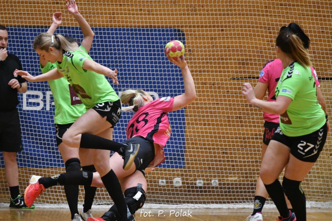 Korona Handball chce przerwać wyjazdową niemoc w Chorzowie. Na przeszkodzie stanie Niedźwiedź?