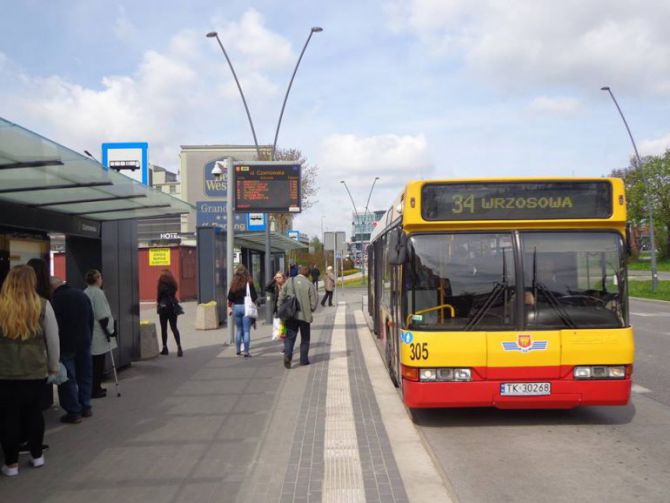 Nowe tablice informacyjne na przystankach