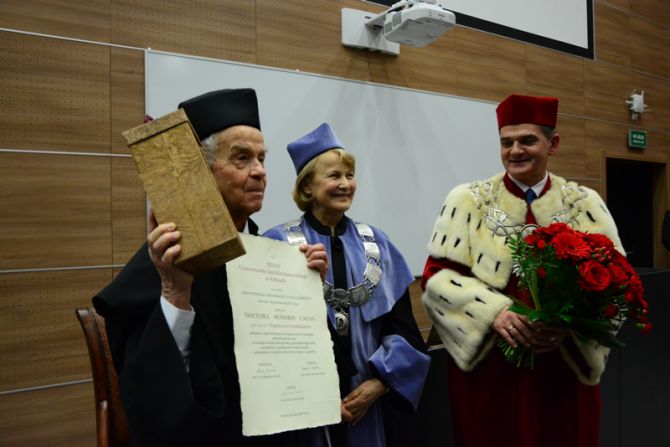 Prof. Zbigniew Puchalski:  Najważniejsze to być człowiekiem