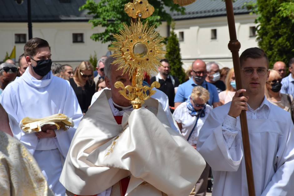 Boże Ciało w bazylice katedralnej. Msza Święta i uroczysta procesja