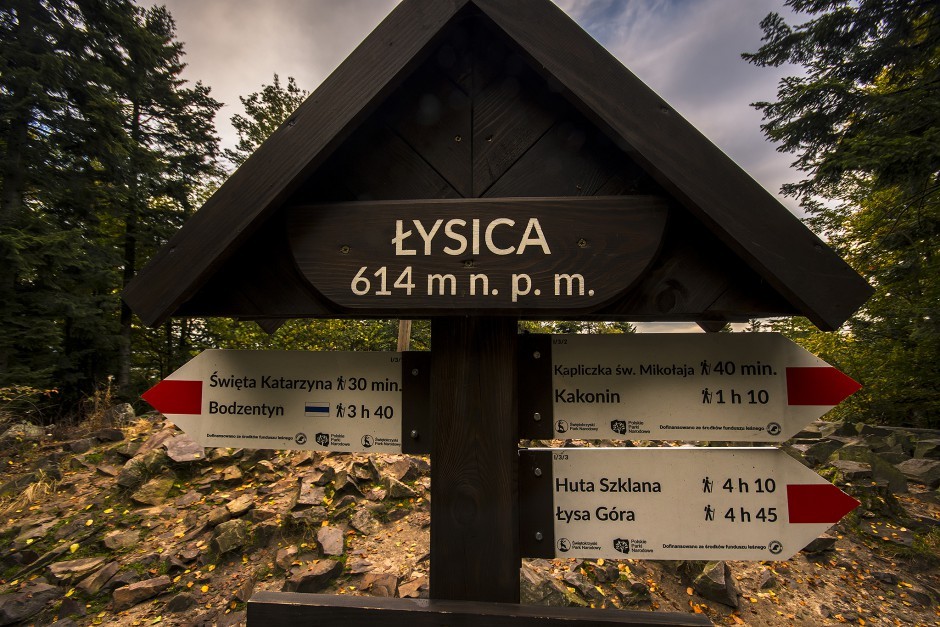 Wejdą na Łysicę i zaśpiewają „Barkę”