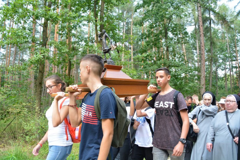 Pielgrzymka do bł. Karoliny. Trwają zapisy