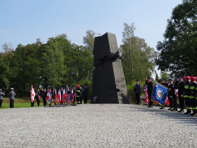 [FOTO] Kielczanie pamiętają o ofiarach zamachu