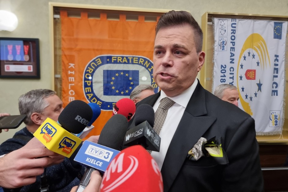 Były prezes Iskry otrzymał honorowe obywatelstwo Kielc