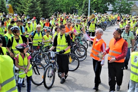 Po raz jedenasty pojadą rowerami na Święty Krzyż