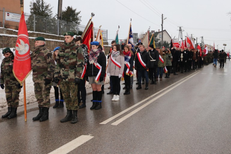 Pamięci powstańców. Z Suchedniowa do Bodzentyna