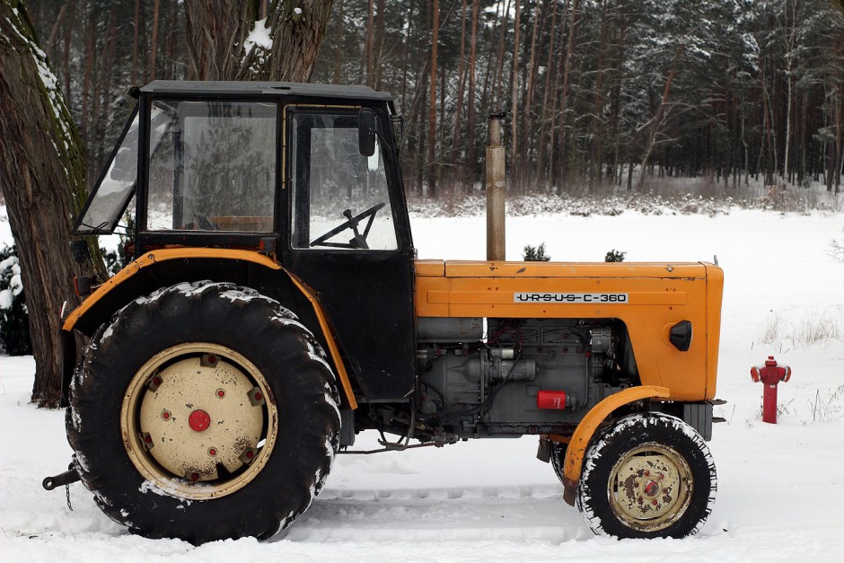 Traktor zderzył się z lokomotywą w Chmielniku