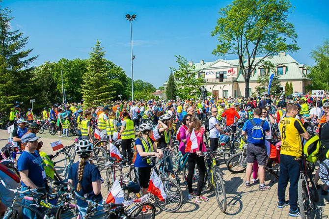 Rowerowa majówka z biskupem