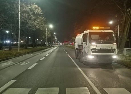 Pozimowe sprzątanie ulic w Kielcach z problemami
