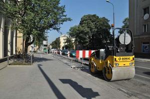 Kostkę zastąpi asfalt