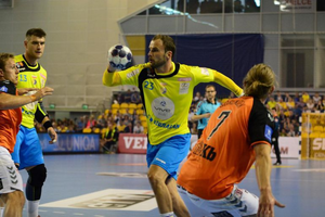 Przed Vive tournée, a forma pod znakiem zapytania