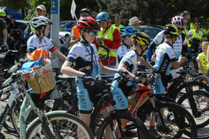 [VIDEO, GALERIA] Na rowerach z biskupem