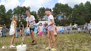 Dzień baniek mydlanych na Stadionie Leśnym