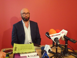 Dyrektor Kotański wyreżyseruje 