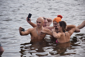 Rozpoczął się sezon na morsowanie. Może i Wy się skusicie? To samo zdrowie!