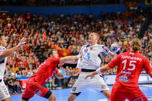 Vardar dalej bez Dissingera i Christopansa. Formą błysnęli Cupić i Dibirow