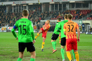 Kwiecień na razie nie zostanie zawodnikiem Korony Kielce. Zdecydowały względy zdrowotne