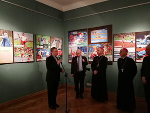 [FOTO] W Muzeum Diecezjalnym otwarto wystawę „W drodze do Tokio”