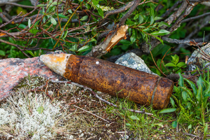 Pocisk na śmietniku w Ostrowcu Świętokrzyskim