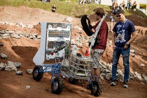 Kosmiczne atrakcje na Politechnice. Wystartowały zawody łazików marsjańskich