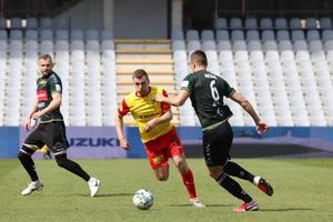 Korona dalej negocjuje warunki rozstania z Łysiakiem i Szywaczem