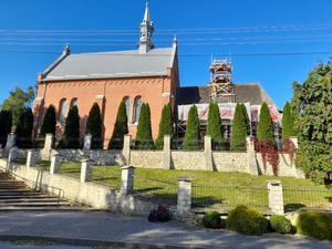 Trwa remont kościoła w Zborówku. W kapsule czasu umieszczono… Tygodnik eM