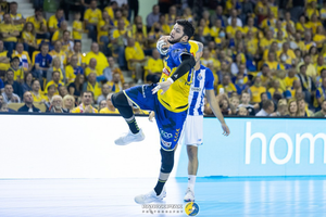 Z Dinamem bez Tournata