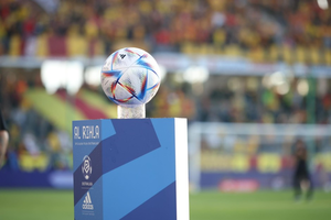 Wymagający sparing Korony