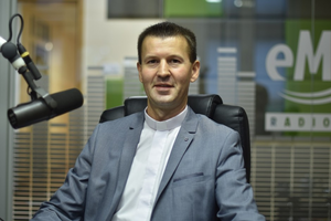 Ks. Paweł Ścisłowicz: Religia jest elementem wychowania