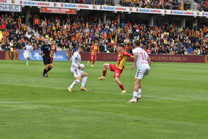 Korona w strefie spadkowej