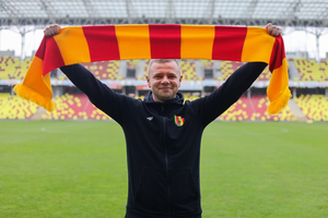 Trudna misja wychowanka. Kamil Kuzera trenerem Korony