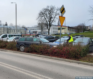 Trzy osoby w aucie, wszyscy pijani. Kierowca wydmuchał ponad 2.5 promila