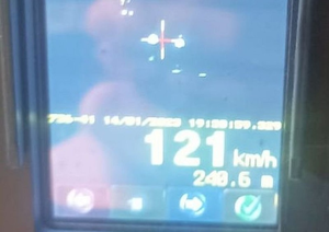 W obszarze zabudowanym pędził ponad 120 km/h