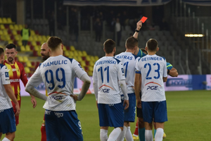 Z obozu Stali: Korona ma dwa oblicza