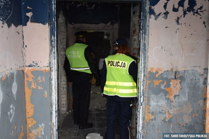 Kolejne patrole pustostanów. Bezdomni dostali pomoc na czas