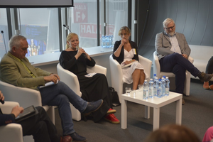 [FOTO] Jak budować katolicyzm jutra? Debatowali o tym w Kielcach