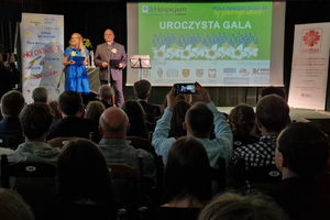 Na „Polach nadziei” znowu wyrosły wielkie serca. Zebrano tysiące dla potrzebujących