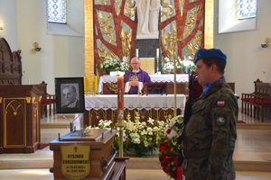 Kolejny bohater „wrócił do swoich”