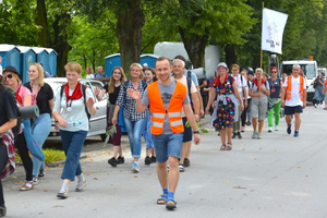 [Magazyn Pielgrzyma] Wójt na pielgrzymce? „Dzięki niej wzrastam duchowo”