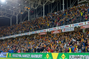 Stadion na mecz Korony z Legią wyprzedany. Licznik mówi jednak co innego