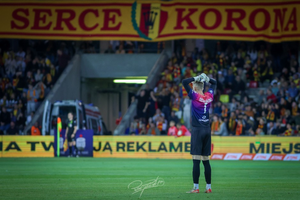 [Wideo] Dziekoński jak Wolff. Niebywała interwencja bramkarza Korony