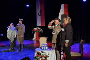 Wyjątkowy i wzruszający koncert pieśni patriotycznych w WDK