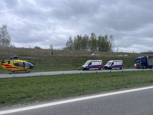 Wypadek na trasie S7. Dwie osoby w szpitalu