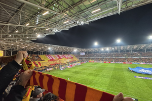 Świętokrzyskie (nie widzewskie) za Koroną. Na trybunach całe województwo