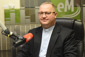 Ksiądz Łukasz Zygmunt: Wielki Piątek to dzień wielkiej zadumy