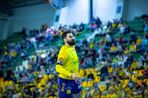 Industria rozgromiła bezradną Gwardię w pierwszym ćwierćfinale