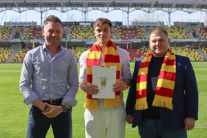 Wielkanocny prezent. Hubert Zwoźny z kolejnym kontraktem